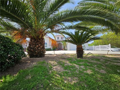 9740 La Canada Way, Shadow Hills, CA, 91040-1659 | Card Image