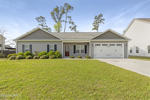 272 Marsh Haven Dr, Sneads Ferry, NC, 28460-7541 | Card Image
