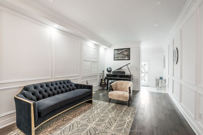 28 Clockwork Dr, House other with 7 bedrooms, 7 bathrooms and 2 parking in Brampton ON | Image 4