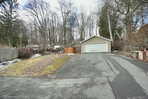 136 Lincoln Pl, Liberty, NY, 12754-1716 | Card Image