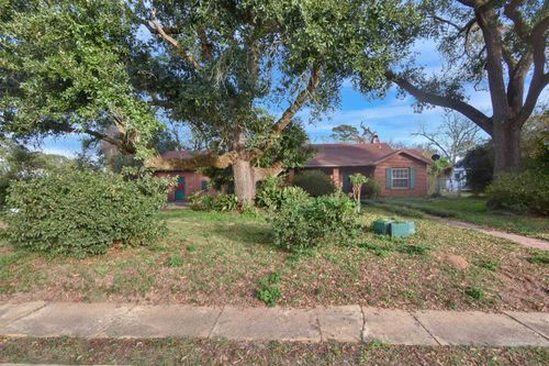 700 N Main, Jasper, TX, 75951 | Card Image