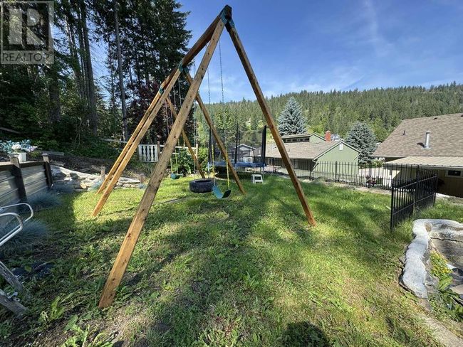 27 Preston Cres, House other with 4 bedrooms, 2 bathrooms and 4 parking in Enderby BC | Image 44