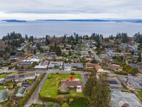 2602 Hillside Ln, Everett, WA, 98203-1408 | Card Image