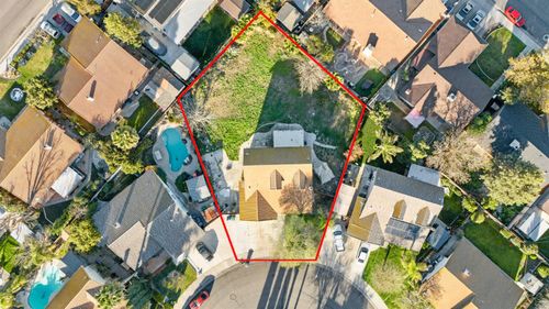 454 Oakwood Dr, Los Banos, CA, 93635 | Card Image