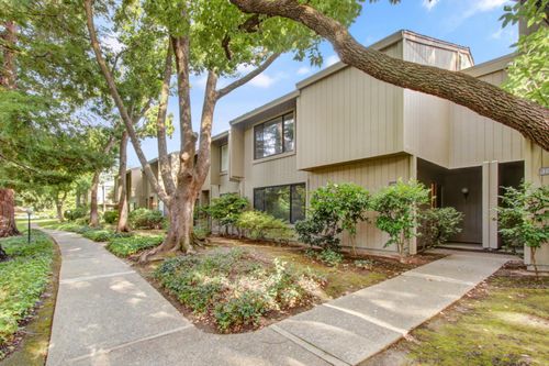 1061 Commons Dr, Sacramento, CA, 95825-7056 | Card Image