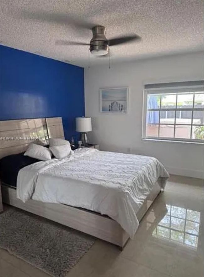 5308 Sw 138 Th Pl, Townhouse with 3 bedrooms, 2 bathrooms and null parking in Miami FL | Image 8