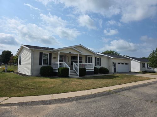 1402 Westwind Ln, Fremont, MI, 49412-9049 | Card Image