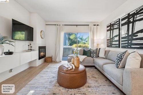 255 Florence Ct, Hercules, CA, 94547 | Card Image