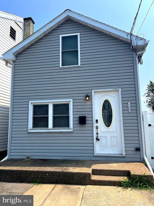 120 N Frederick St, MECHANICSBURG, PA, 17055-6215 | Card Image