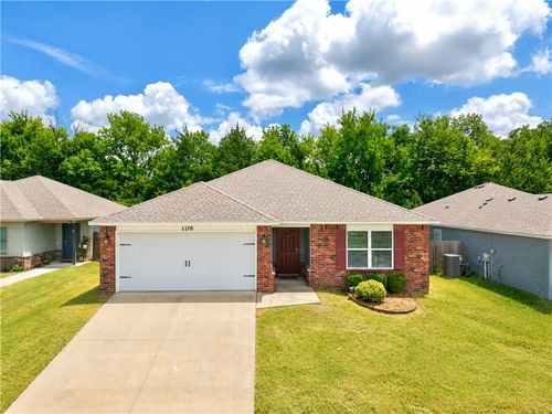 1170 S Kingfisher Ln, Fayetteville, AR, 72701-5333 | Card Image