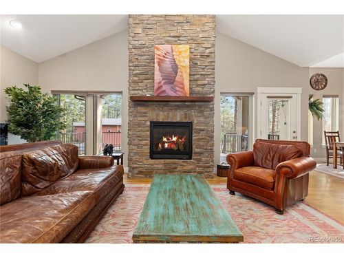 1395 Gore Cir, Larkspur, CO, 80118-8703 | Card Image