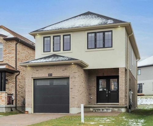 3014 Doyle Dr, London, ON, N6M0G9 | Card Image