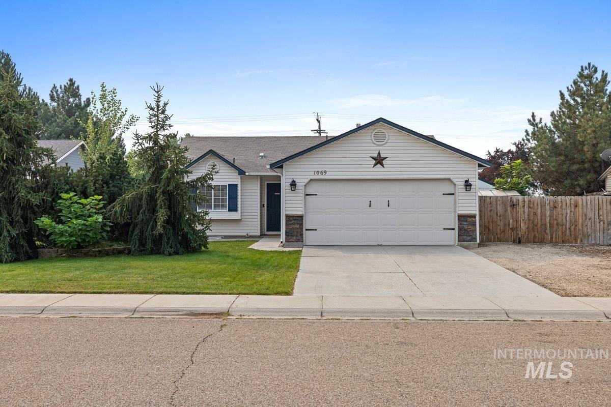 Abbey Ct, Middleton, ID 83644