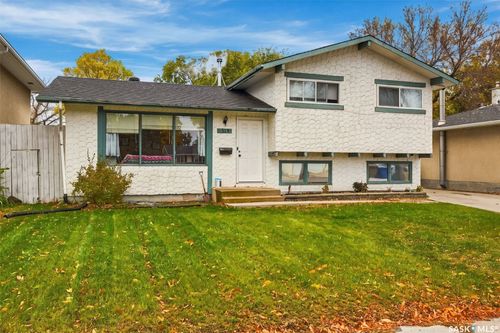 119 Mccarthy Boulevard, Regina, SK, S4R5R6 | Card Image