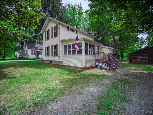3796 Prospect St, Oneida, NY, 13421-3638 | Card Image