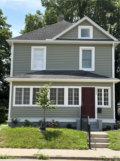 1042 W 2nd St, Dayton, OH, 45402-6820 | Card Image