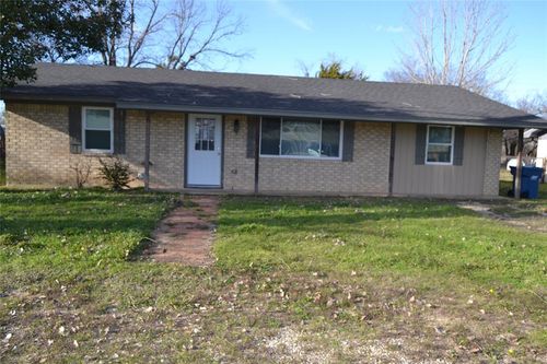 104 Castle Circle, Blooming Grove, TX, 76626 | Card Image