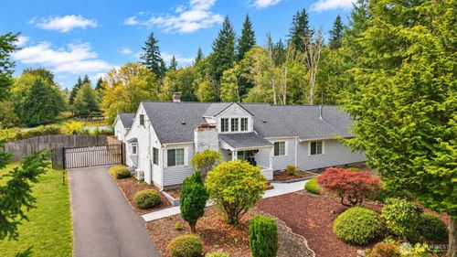 2272 Long Lake Rd Se, Port Orchard, WA, 98366-8625 | Card Image