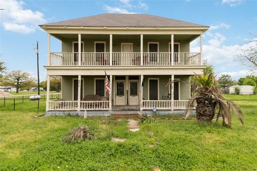 203 Grover St, Ellinger, TX, 78938-5115 | Card Image