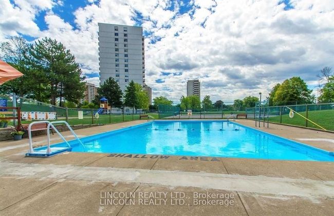 309 - 44 Falby Crt, Condo with 2 bedrooms, 2 bathrooms and 1 parking in Ajax ON | Image 16