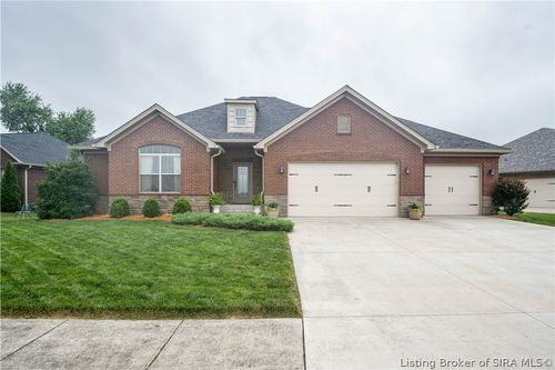 2932 Chestnut Eagle Ridge, Jeffersonville, IN, 47130 | Card Image