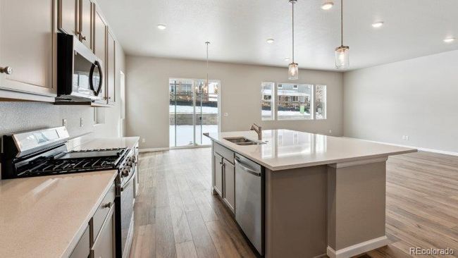 16850 Mckay Dr, House other with 3 bedrooms, 3 bathrooms and 3 parking in Mead CO | Image 6