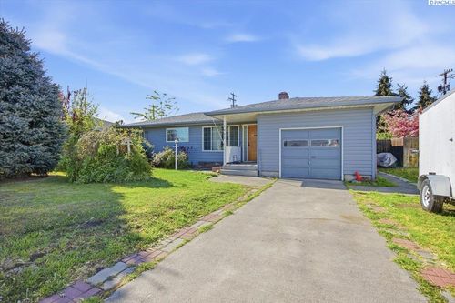 1932 W Ruby St, Pasco, WA, 99301-3457 | Card Image