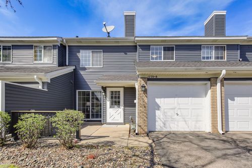 8-1770 Donegal Dr, Woodbury, MN, 55125-9419 | Card Image