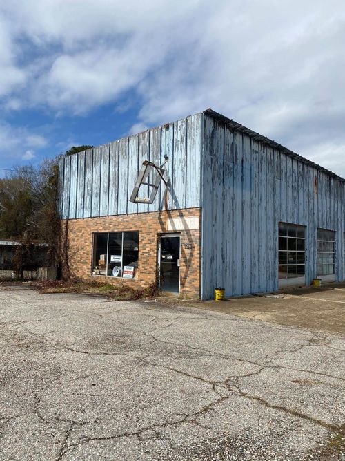 1210 E Page Ave, Malvern, AR, 72104-4366 | Card Image