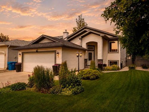 7 Kodiak Blvd N, Lethbridge, AB, T1H6S7 | Card Image
