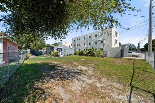 1257 Nw 58th St, Miami, FL, 33142-2607 | Card Image