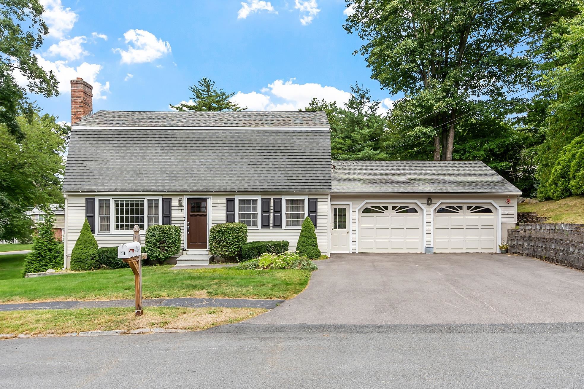 Shaw Cir, Nashua, NH 03062