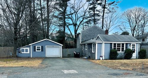 1269 Whitman St, Hanson, MA, 02341-1045 | Card Image