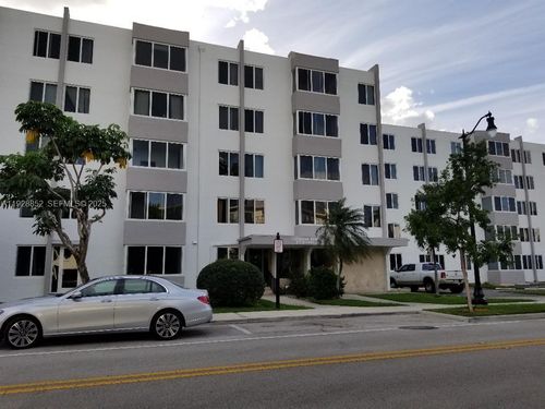 apt-159-250 180th Dr, Sunny Isles Beach, FL, 33160-5500 | Card Image