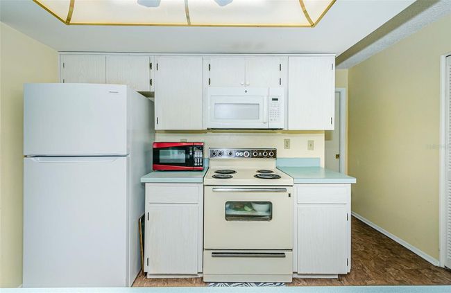 Kitchen | Image 27