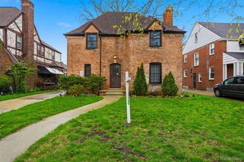 17566 Fairfield St, Detroit, MI, 48221-2741 | Card Image