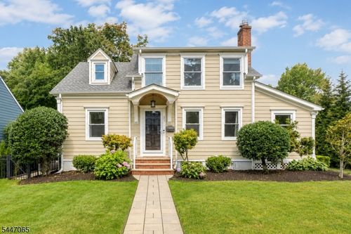 21 Duchamp Pl, Chatham, NJ, 07928-2603 | Card Image