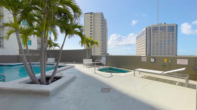 APT-1710 - 9055 Sw 73 Rd Ct, Condo with 2 bedrooms, 2 bathrooms and null parking in Pinecrest FL | Image 28