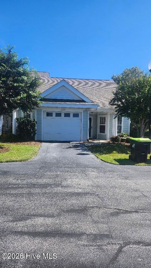 125 Willow Pond Dr, Morehead City, NC, 28557-2618 | Card Image