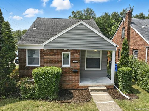 18401 Rosemont Ave, Detroit, MI, 48219-2919 | Card Image