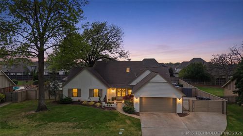 9920 Irvington Ave, Tulsa, OK, 74137-5519 | Card Image