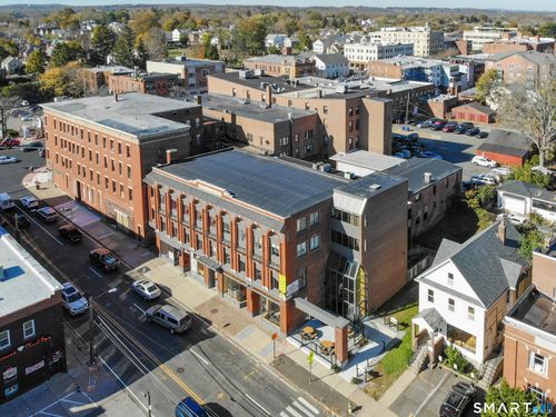 62 Washington St, Middletown, CT, 06457-2828 | Card Image