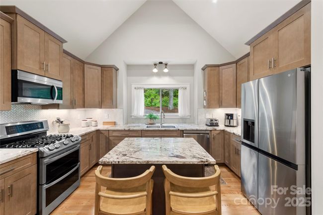 68 Huckleberry Ridge Ln, House other with 3 bedrooms, 3 bathrooms and null parking in Zirconia NC | Image 8