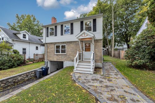 46 Brucewood St, Boston, MA, 02132-1304 | Card Image