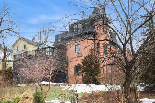 33 Davis St, Beacon, NY, 12508-2827 | Card Image