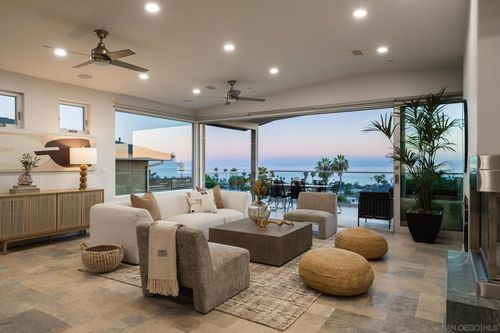 2032 Cambridge Ave, Cardiff by the Sea, CA, 92007-1708 | Card Image