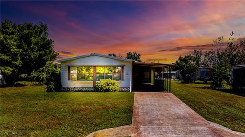 7627 Peyraud Dr, North Fort Myers, FL, 33917-2471 | Card Image