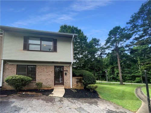 2723 Reynolds Park Rd, Winston Salem, NC, 27107-1548 | Card Image