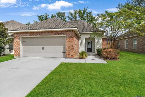 6439 Red Rose Dr, Baton Rouge, LA, 70817-4120 | Card Image