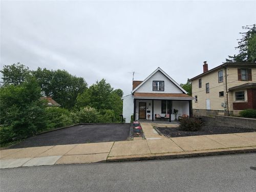 104 Marylea Ave, Brentwood, PA, 15227-2956 | Card Image